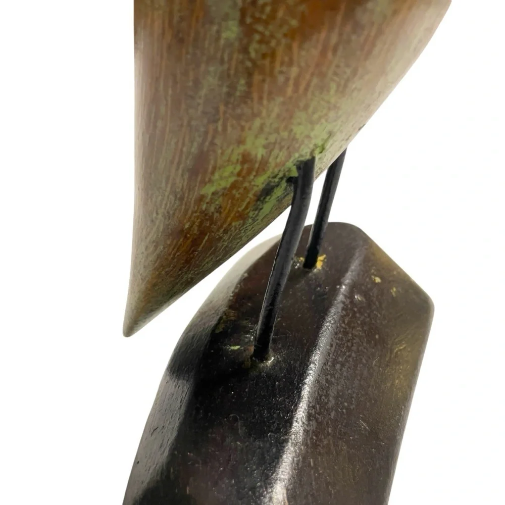 Smith & Hawken folk art wooden bird, carved brown & teal wren statue. c. 70s-80s